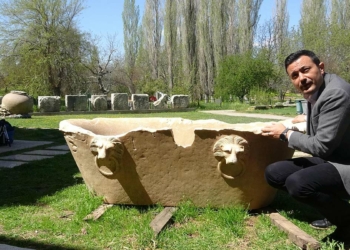 1800 yıllık mermer küvetin Türkiye'de eşi yok