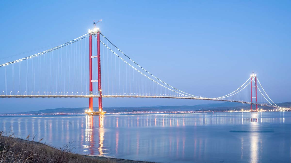 Köprünün teknik servis yönetimini ATALIAN Türkiye üstlendi