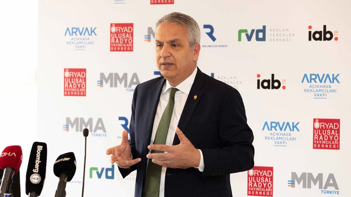 Türkiye'de 2021 Medya ve Reklam Yatırımları Raporu yayımlandı. Rapora göre, Türkiye’de medya yatırımları 16 milyar 953 milyon lira, reklam yatımları ise 5 milyar 858 milyon lira olarak açıklandı.