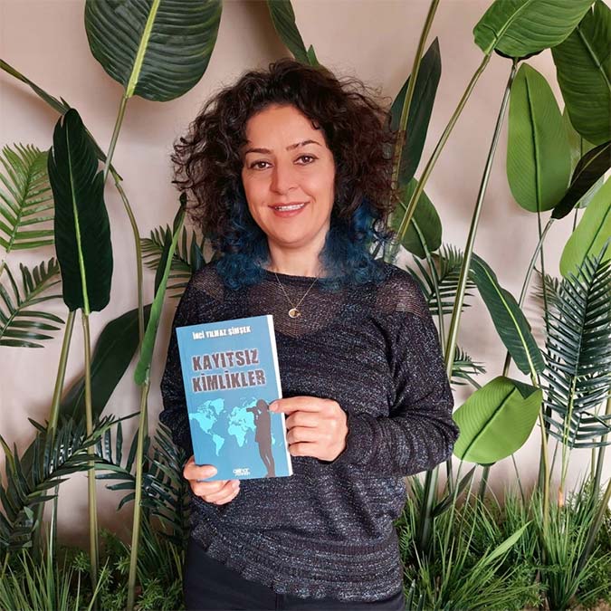 Eğitimci Yazar İnci Yılmaz Şimşek'in Kayıtsız Kimlikler kitabı okuyuculardan tam not aldı.