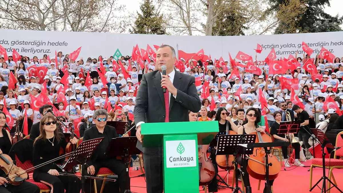 Çankaya belediyesi 1000 çocuk korosu 23 nisan ulusal egemenlik ve çocuk bayramı’nı anıtpark’ta verdiği  muhteşem konserle kutladı.