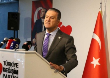 Bunun adı halksız siyasettir