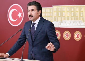 AK Parti'li Özkan: Prodüksiyonu tebrik ediyoruz