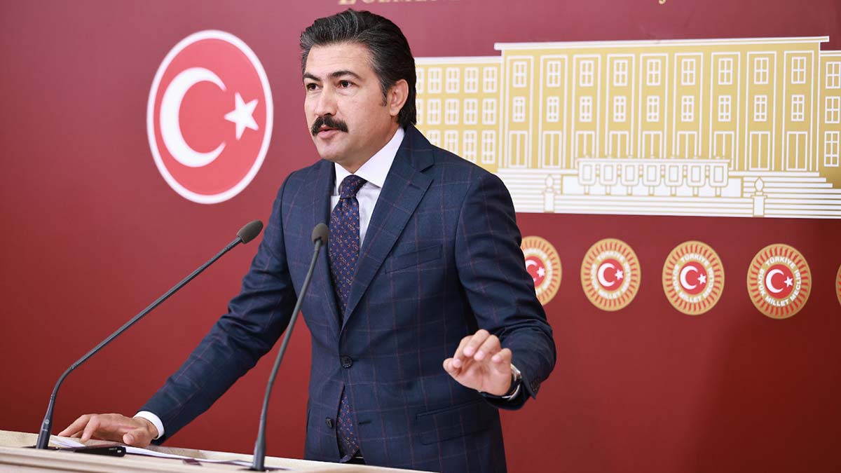 AK Parti'li Özkan: Prodüksiyonu tebrik ediyoruz