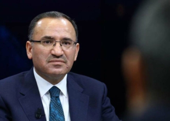 Adalet Bakanı Bozdağ, koronavirüse yakalandı