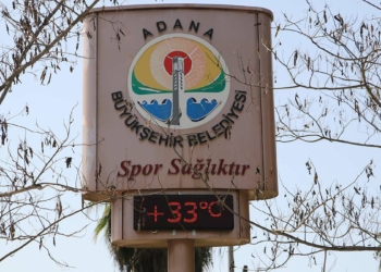 Adana'da hava sıcaklığı 33 dereceyi gördü