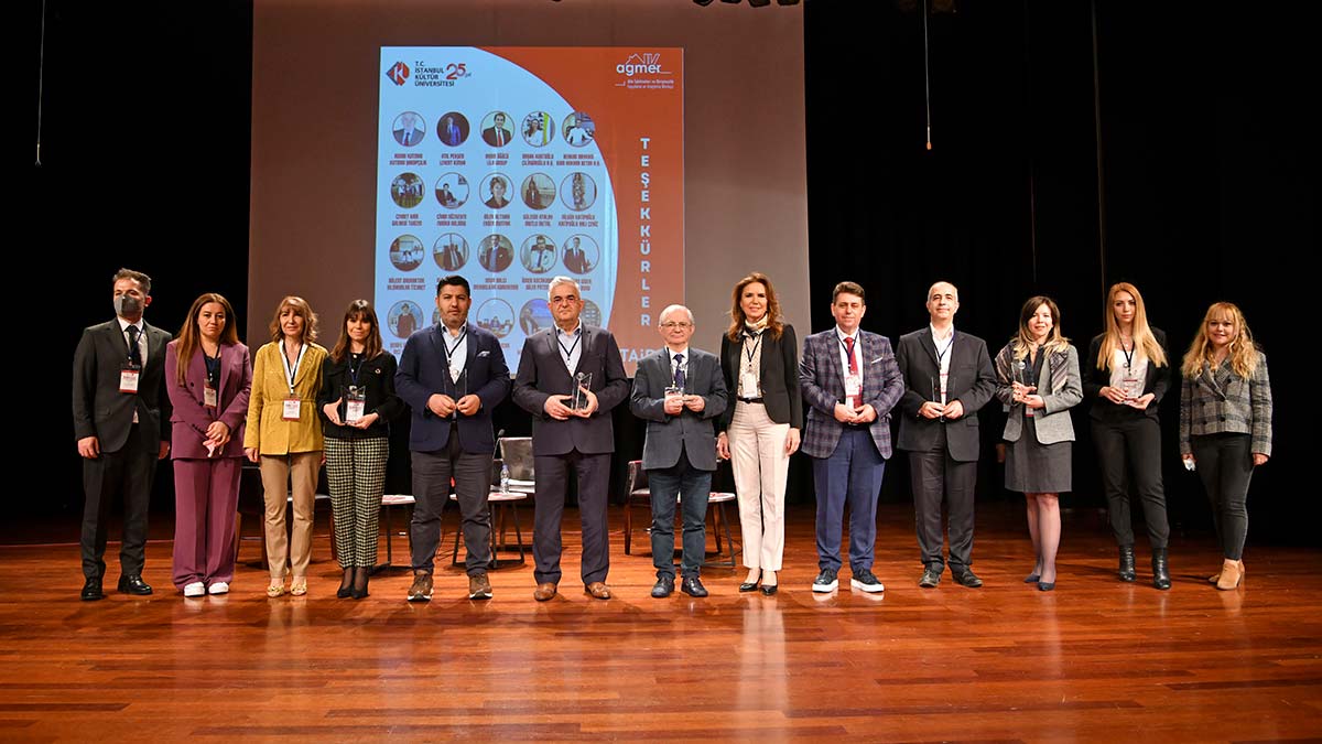 Aile İşletmeleri Kongresi’nden Anı Ödülleri