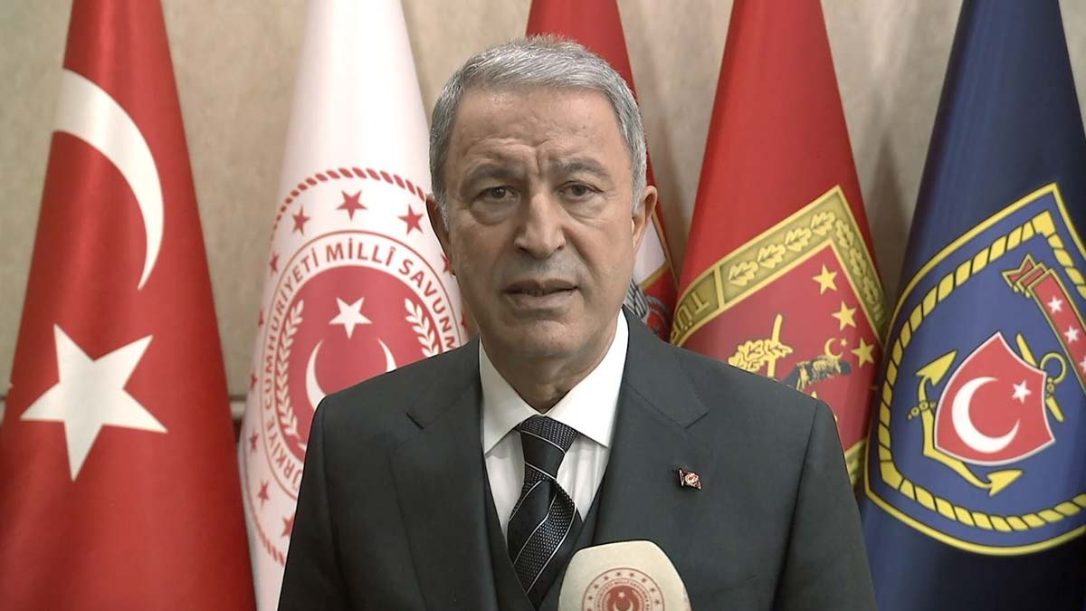 Akar'dan 5 ülkenin savunma bakanlarıyla toplantı