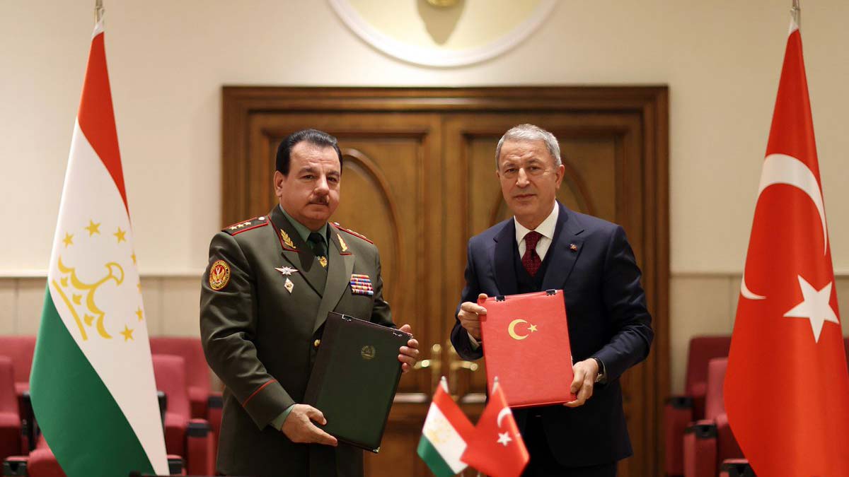 Akar'dan Tacikistan'la Askeri Çerçeve anlaşması