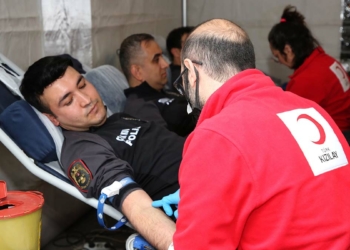 Ankara Emniyeti'nden Kızılay'a kan bağışı