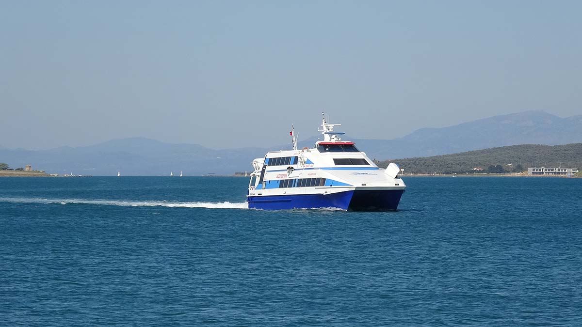 Ayvalık'a 25 ay sonra ilk turist kafilesi geldi