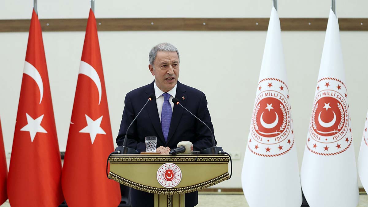 Bakan Akar: Teröristler yoğun zayiat verdi