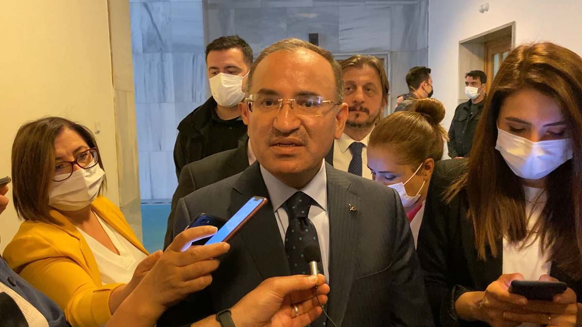 Bakan Bozdağ: Teröristlere nefes aldırılmayacak