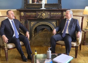 Bakan Çavuşoğlu Uruguaylı mevkidaşıyla görüştü