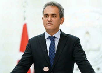 Bakan Özer'den 23 Nisan Mesajı