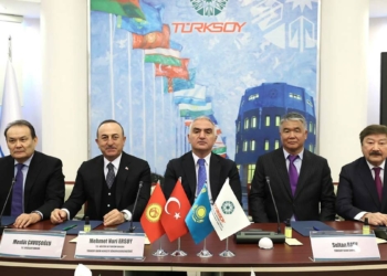 Bakanlar, TÜRKSOY devir teslim törenine katıldı