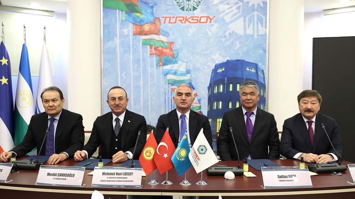 Bakanlar, TÜRKSOY devir teslim törenine katıldı