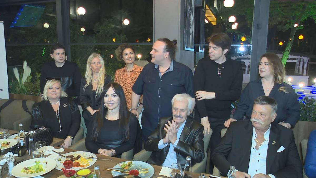 Bakırköy'de sanat dünyası iftarda buluştu