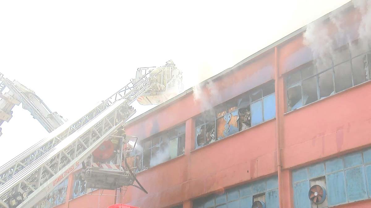 Başakşehir sanayi sitesinde yangın 