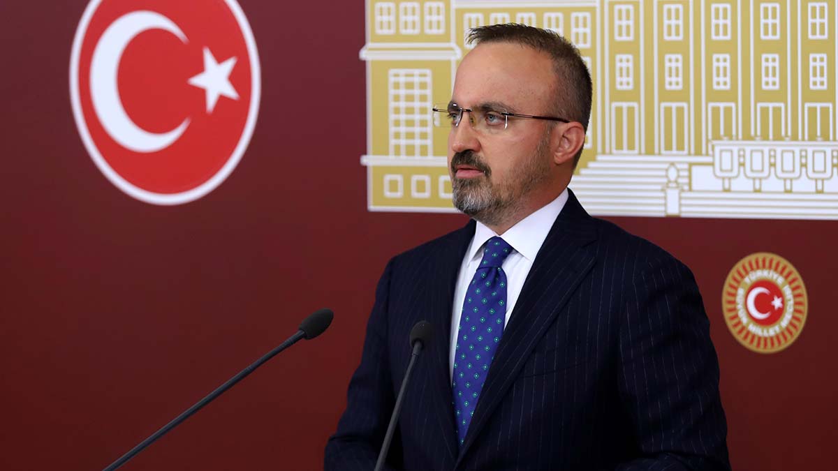 Bülent Turan'dan, CHP'li Özel'e gezi tepkisi