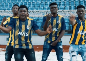 Çadlı öğrencilerin Fenerbahçe sevgisi