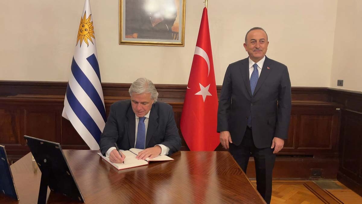 Çavuşoğlu, Montevideo Büyükelçiliği açılışında