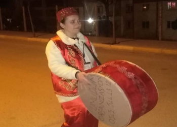 Çorum’da kadın davulcu sahura kaldırdı