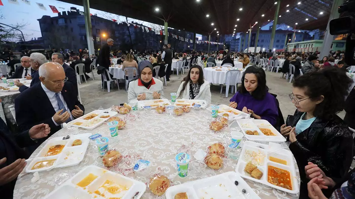 Demetevler sakinleri iftar sofrasinda bulustu 2 - yerel haberler, yenimahalle belediyesi - haberton