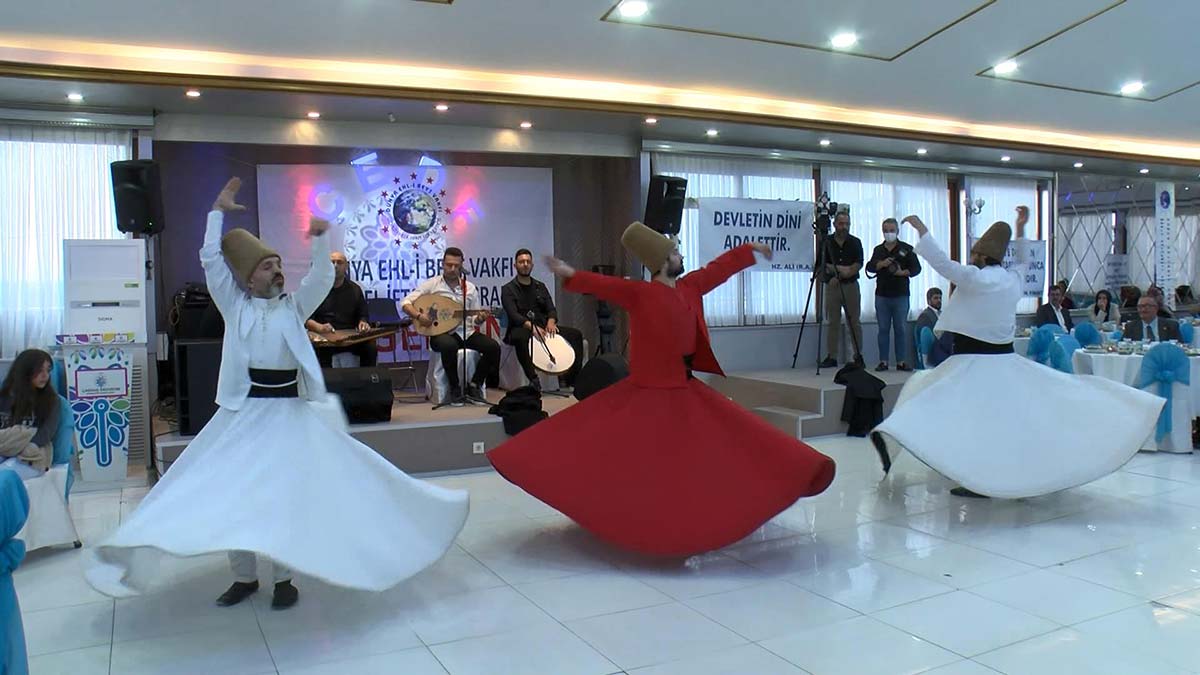 Dünya Ehl-i Beyt Vakfı üyeleri iftarda buluştu