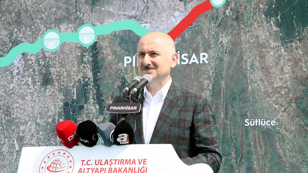 Dünyayı Türkiye'ye bağlamaya devam edeceğiz