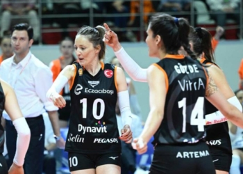 Eczacıbaşı Dynavit-Türk Hava Yolları: 3-0