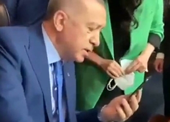 Erdoğan, kanser hastasına moral verdi