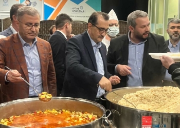 Fatih Dönmez gençlerle iftar programında buluştu
