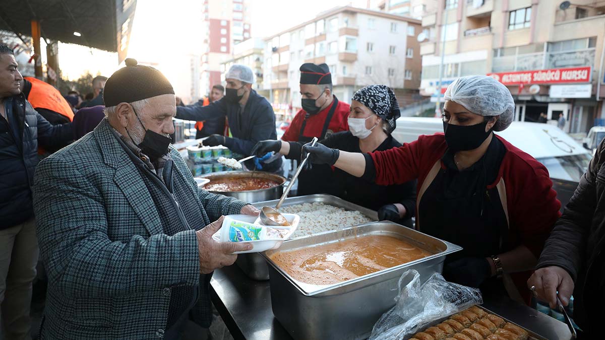 Şentepeliler iftar sofrasında buluştu