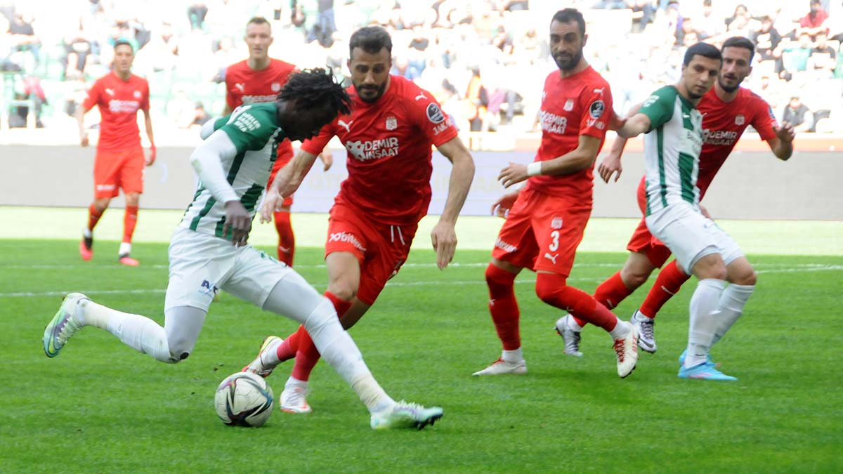 GZT Giresunspor-Demir Grup Sivasspor: 2-2
