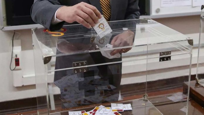 Galatasaray'da seçim engeli 