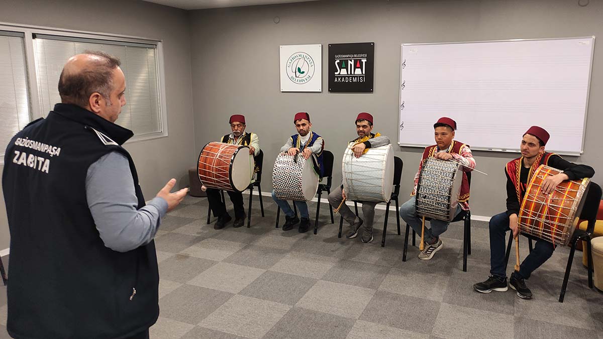 Gaziosmanpaşa'da davulcular ramazana hazır
