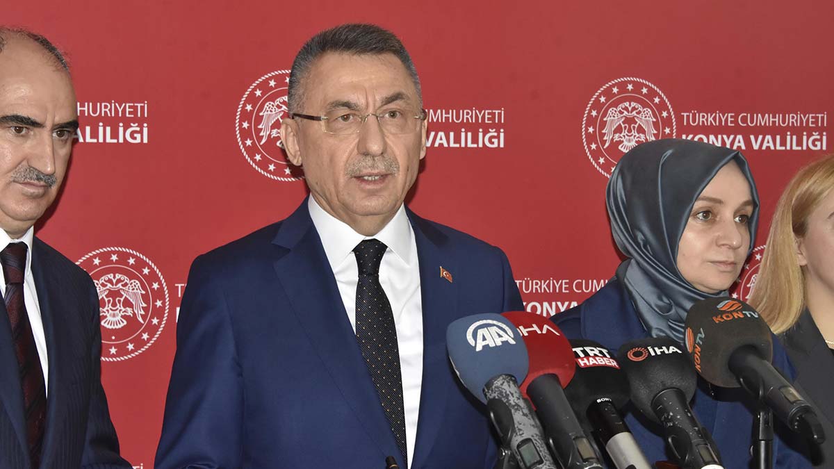 Her türlü ayrımcılığı reddediyor ve kınıyorum