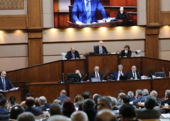 İBB Meclisi’nde borç gerilimi
