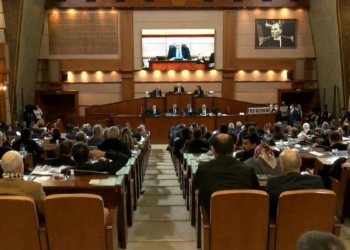 İBB Meclisi'nde öğrenci kartı zammı gerilimi