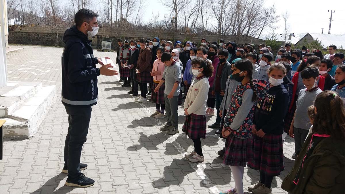 İnci kefalinin korunması için okullarda eğitim