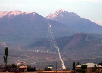 Irak'ta PKK hedefleri obüslerle vuruldu