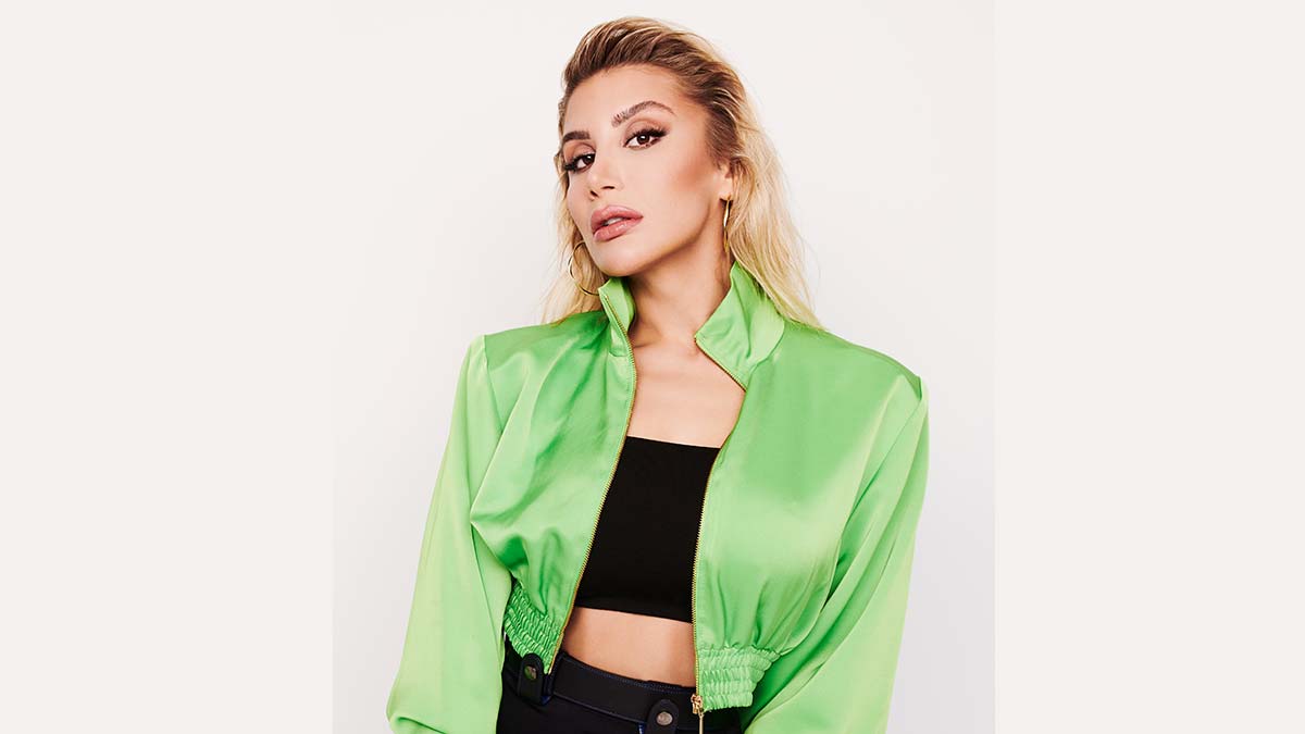 İrem Derici Ara Sıra ile iddialı