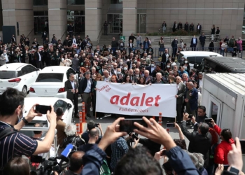 İstanbul'da Gezi Davası kararına protesto