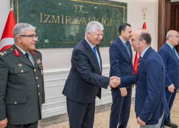 İzmir Valiliği'nde bayramlaşma töreni