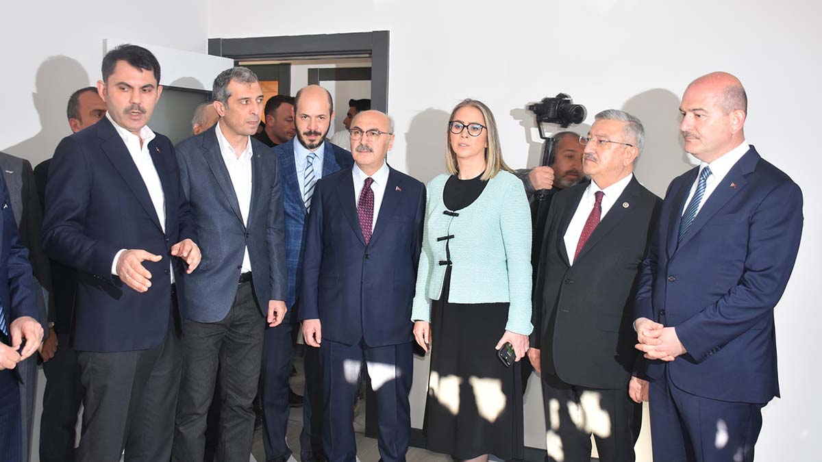 İzmir'de 13 bin 500 konut inşa edildi