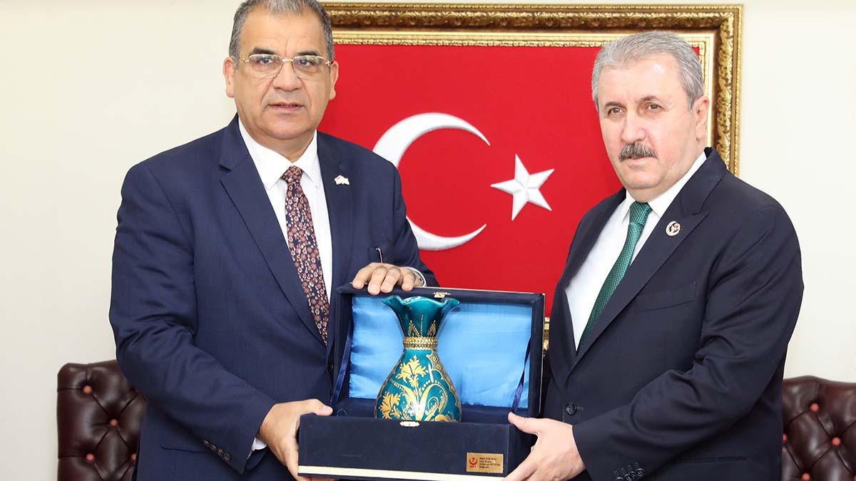 KKTC Başbakanı Sucuoğlu'ndan Destici'ye ziyaret