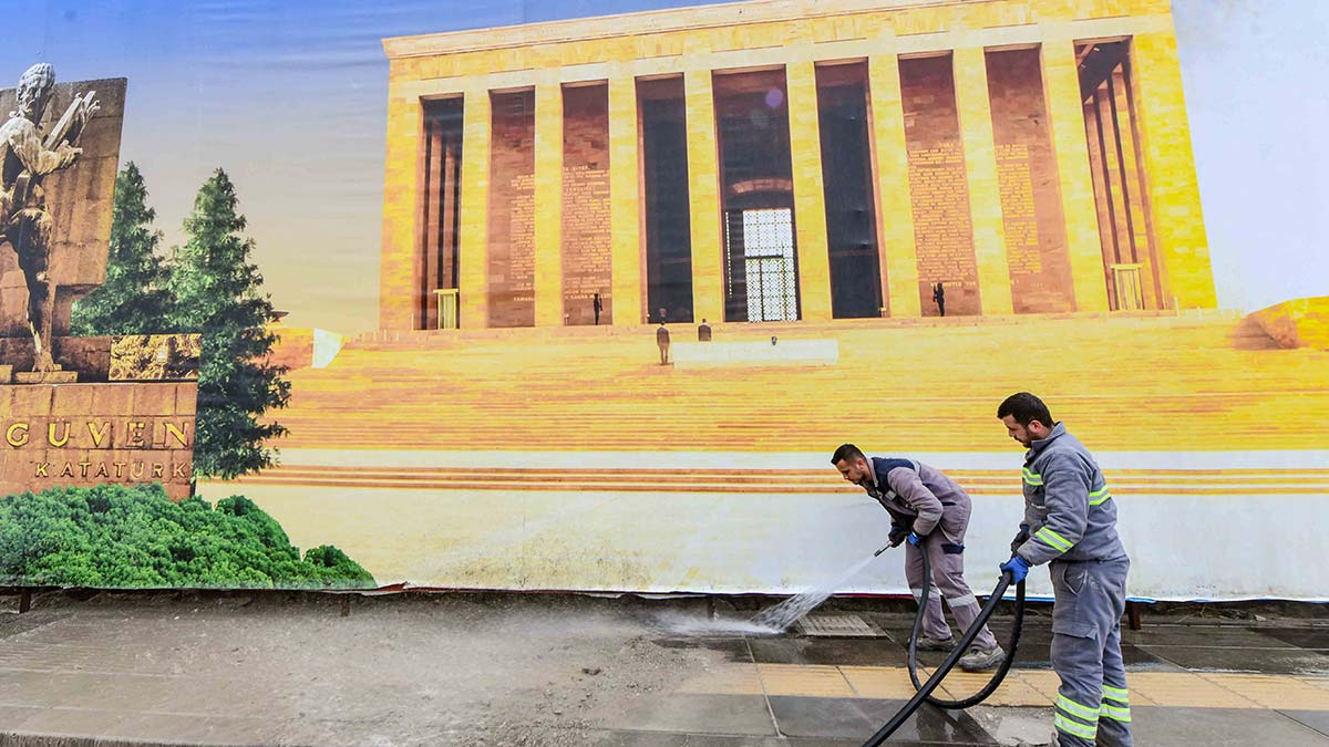 Başkent'te bahar temizliği