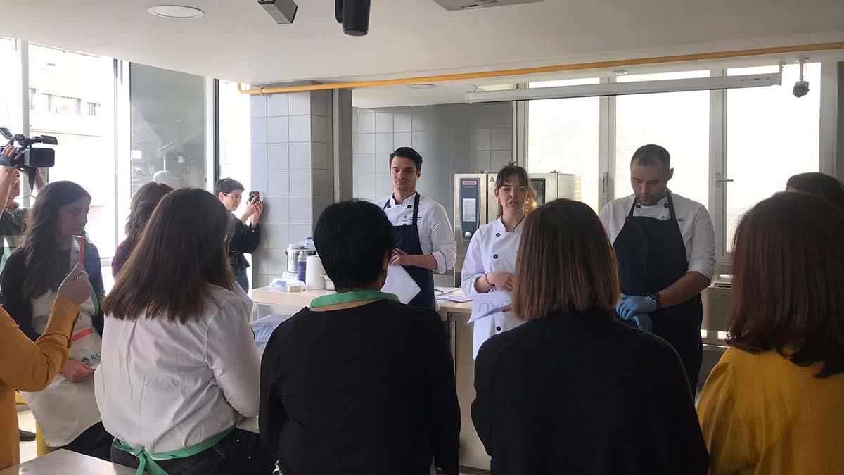 Kadın muhtarlar gıda dönüşümü için buluştu