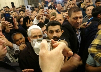 Kadir Gecesi'nde Sakal-ı Şerif'i ziyarete açıldı